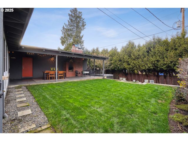 1935 Sw WYNWOOD Ave, Portland, OR 97225