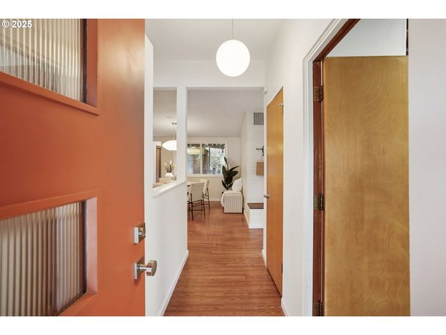 1935 Sw WYNWOOD Ave, Portland, OR 97225