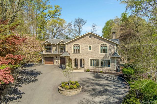 12 Rollingwood Drive, New City, NY 10956