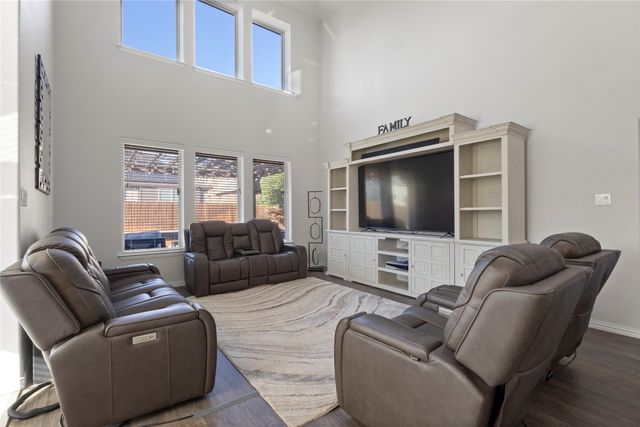 556 White Bud Lane, Fort Worth, TX 76131