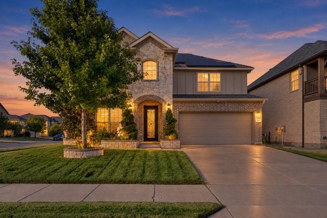 556 White Bud Lane, Fort Worth, TX 76131