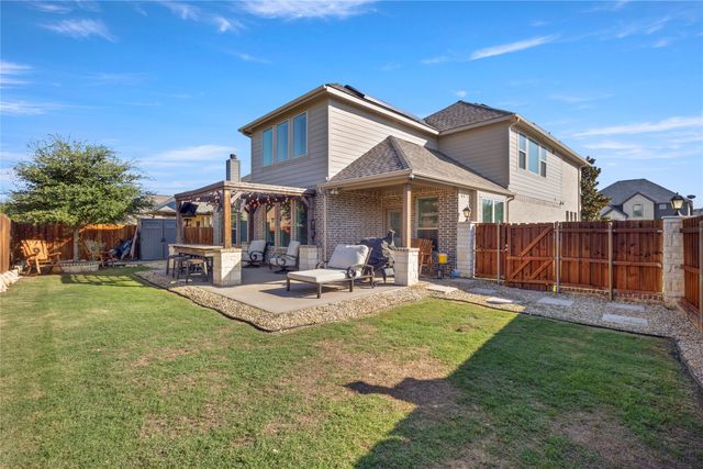 556 White Bud Lane, Fort Worth, TX 76131
