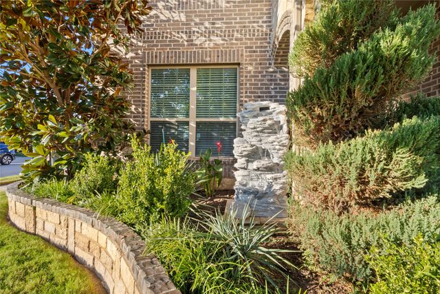 556 White Bud Lane, Fort Worth, TX 76131