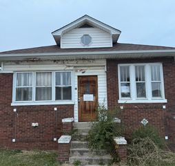 328 156th Place, Calumet City, IL 60409