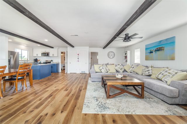 2100 Mason Lane, Tool, TX 75143