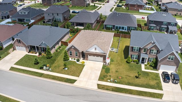 312 Fox Hollow Trail, Nicholasville, KY 40356
