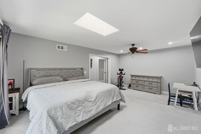 208 Hidden Hollow Court, Edison, NJ 08820