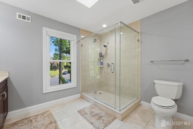 208 Hidden Hollow Court, Edison, NJ 08820