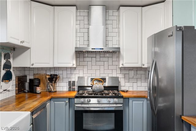 306 Karen Way, Henderson, NV 89015