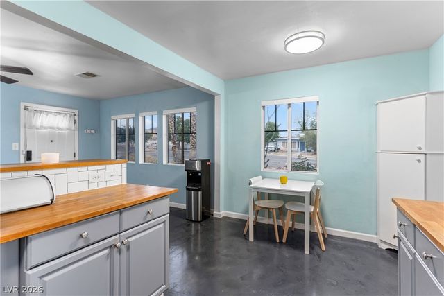 306 Karen Way, Henderson, NV 89015