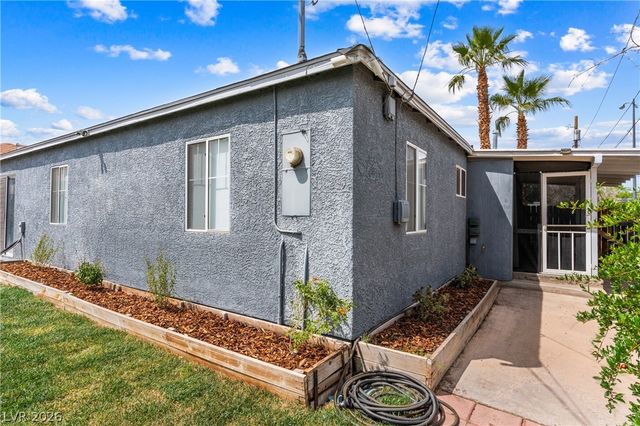 306 Karen Way, Henderson, NV 89015