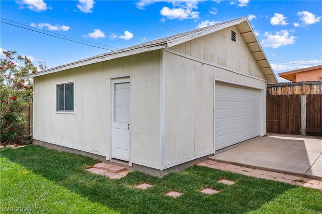 306 Karen Way, Henderson, NV 89015