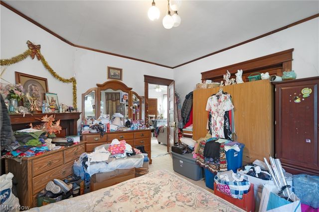 5862 Cable Avenue, Cleveland, OH 44127