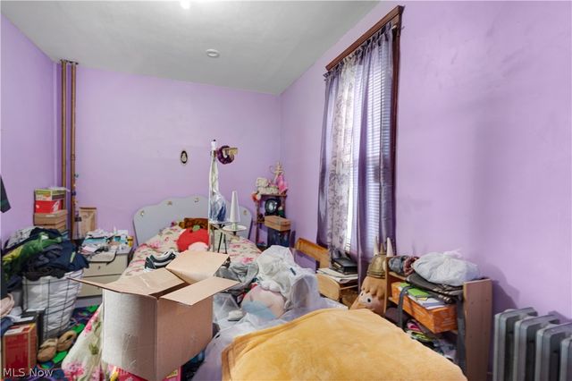 5862 Cable Avenue, Cleveland, OH 44127