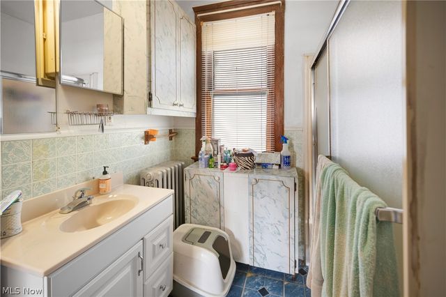 5862 Cable Avenue, Cleveland, OH 44127