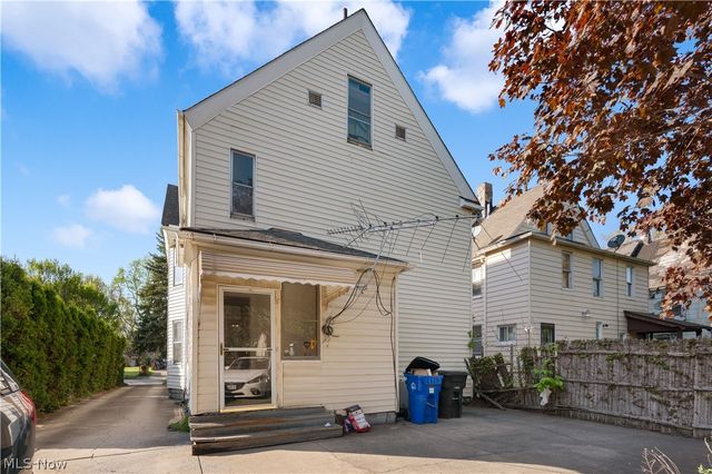 5862 Cable Avenue, Cleveland, OH 44127