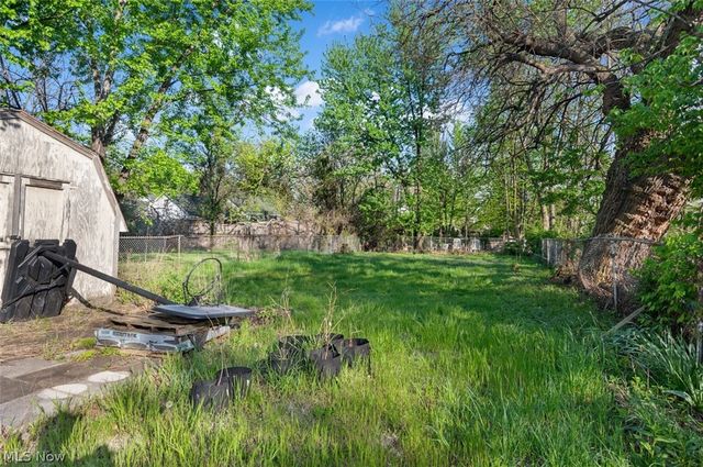 5862 Cable Avenue, Cleveland, OH 44127