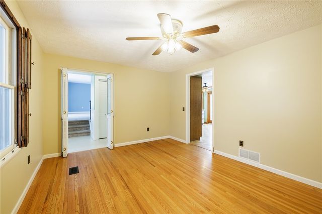 63 W Bend Drive, Greece, NY 14612