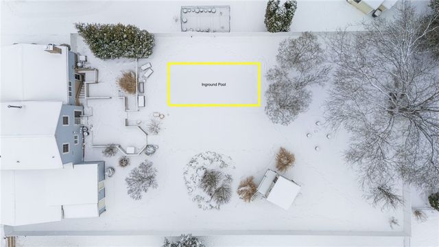 63 W Bend Drive, Greece, NY 14612