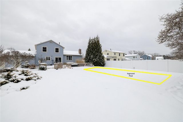 63 W Bend Drive, Greece, NY 14612