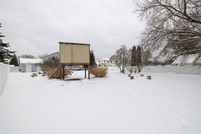 63 W Bend Drive, Greece, NY 14612