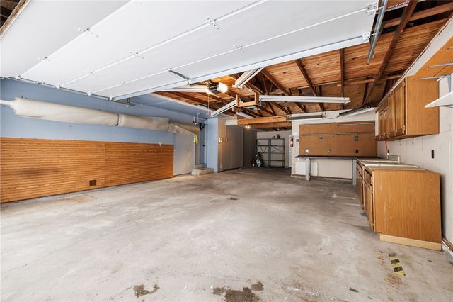 63 W Bend Drive, Greece, NY 14612