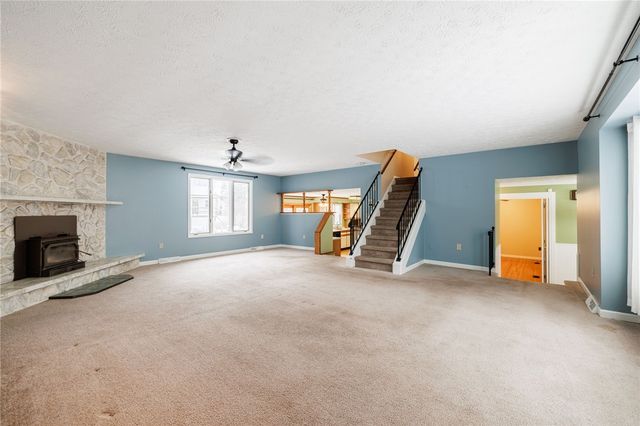 63 W Bend Drive, Greece, NY 14612