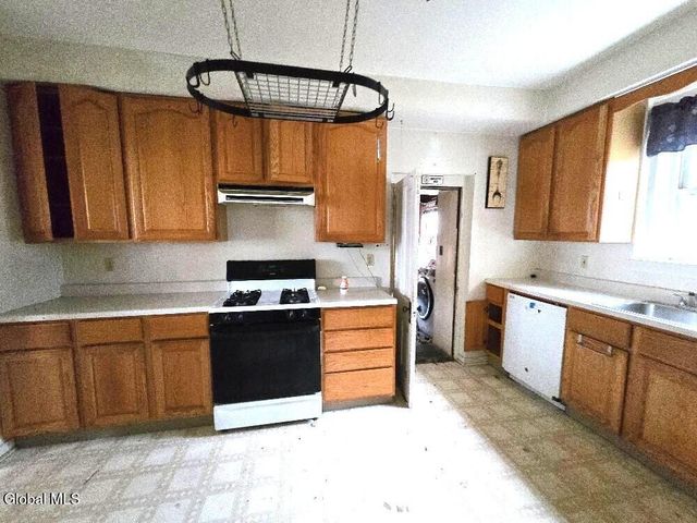 69 S Main Street, Castleton-on-hudson, NY 12033