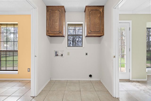 104 Woodridge Est, Longview, TX 75602