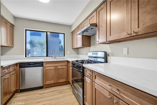 8221 Langdon Avenue 207, Van Nuys, CA 91406