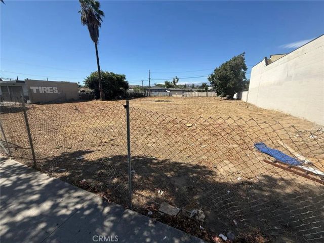 1265 W Holt, Pomona, CA 91768