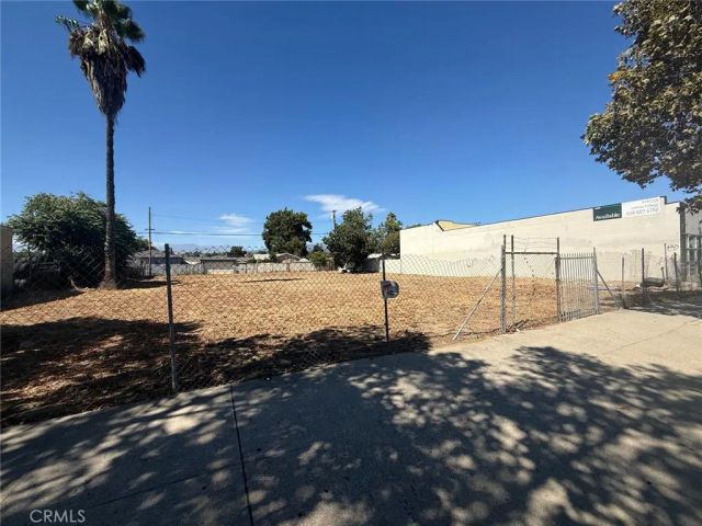 1265 W Holt, Pomona, CA 91768