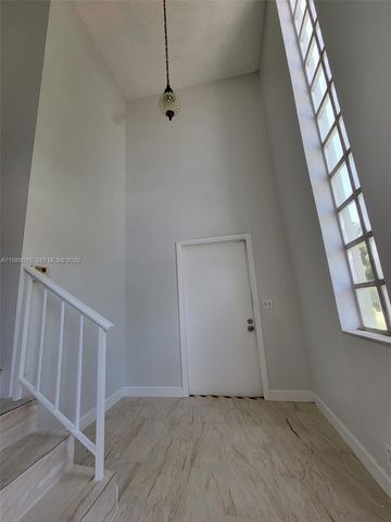 5881 NW 57th Ave 7, Tamarac, FL 33319