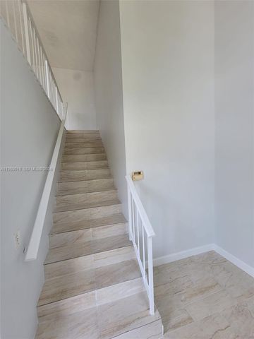 5881 NW 57th Ave 7, Tamarac, FL 33319