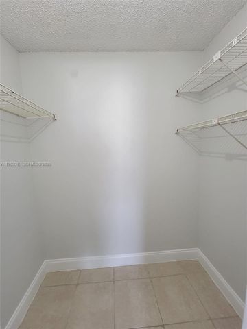 5881 NW 57th Ave 7, Tamarac, FL 33319