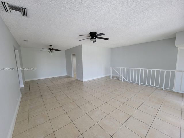 5881 NW 57th Ave 7, Tamarac, FL 33319