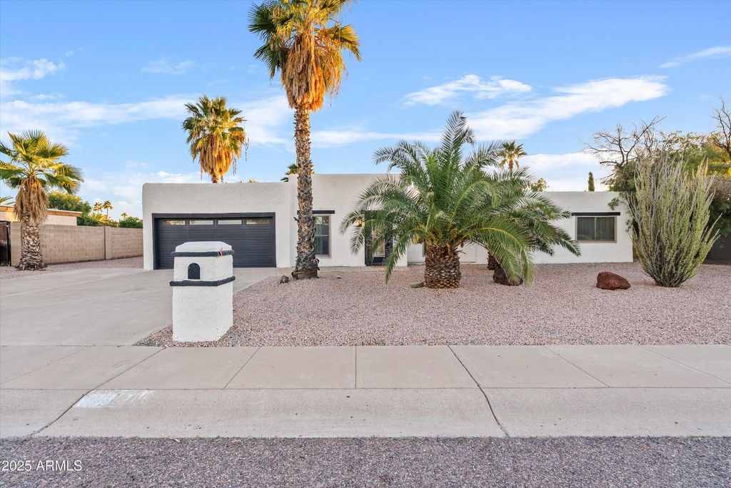 6411 E CAMINO DE LOS RANCHOS --, Scottsdale, AZ 85254