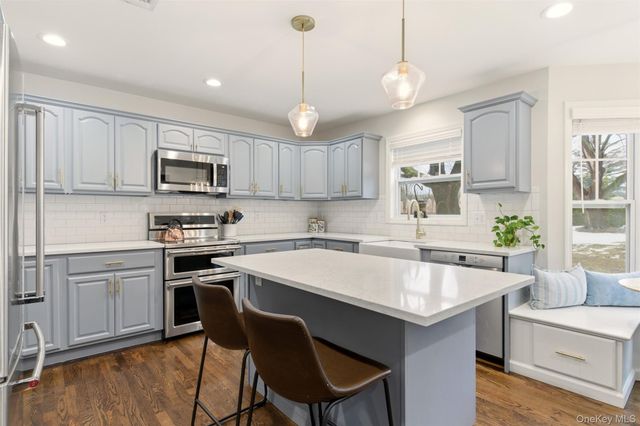 30 Rancher Place, Huntington, NY 11743