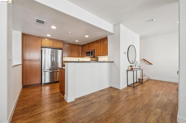 2153 Northshore Dr, Richmond, CA 94804