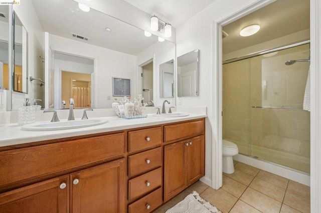 2153 Northshore Dr, Richmond, CA 94804