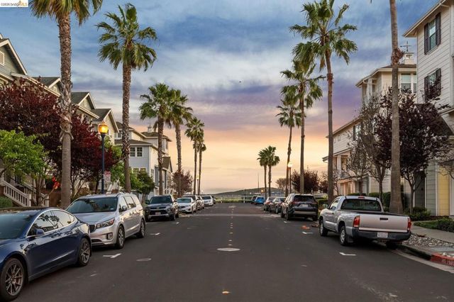2153 Northshore Dr, Richmond, CA 94804