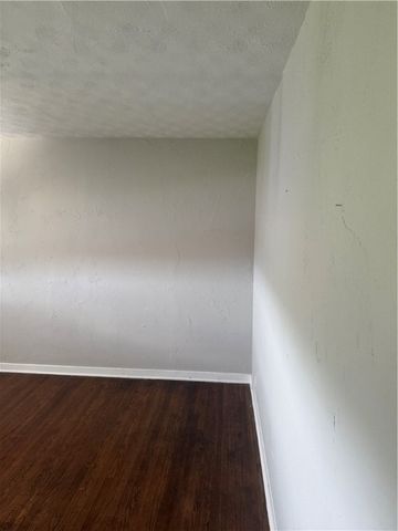 965 Leeds, Monessen, PA 15062