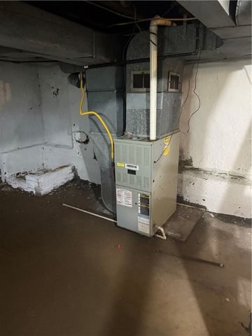 965 Leeds, Monessen, PA 15062