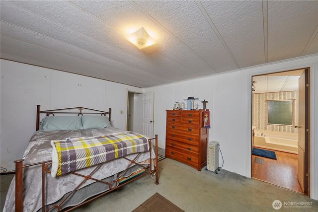 14220 Harpoon Place SE, Olalla, WA 98359