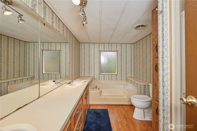 14220 Harpoon Place SE, Olalla, WA 98359