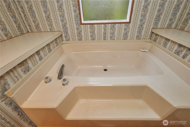 14220 Harpoon Place SE, Olalla, WA 98359