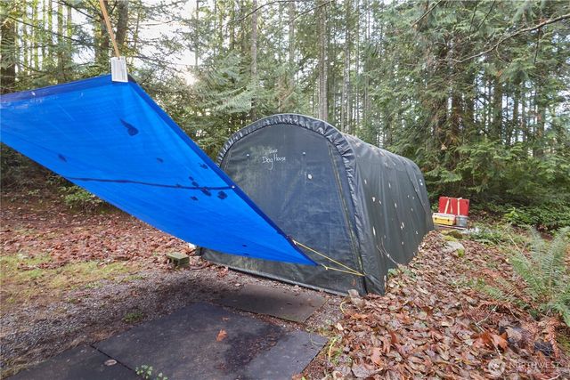 14220 Harpoon Place SE, Olalla, WA 98359