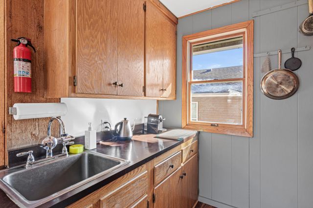 863 23rd Avenue SE, Minneapolis, MN 55414