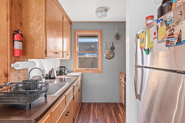 863 23rd Avenue SE, Minneapolis, MN 55414