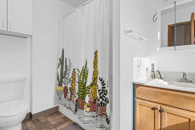 863 23rd Avenue SE, Minneapolis, MN 55414